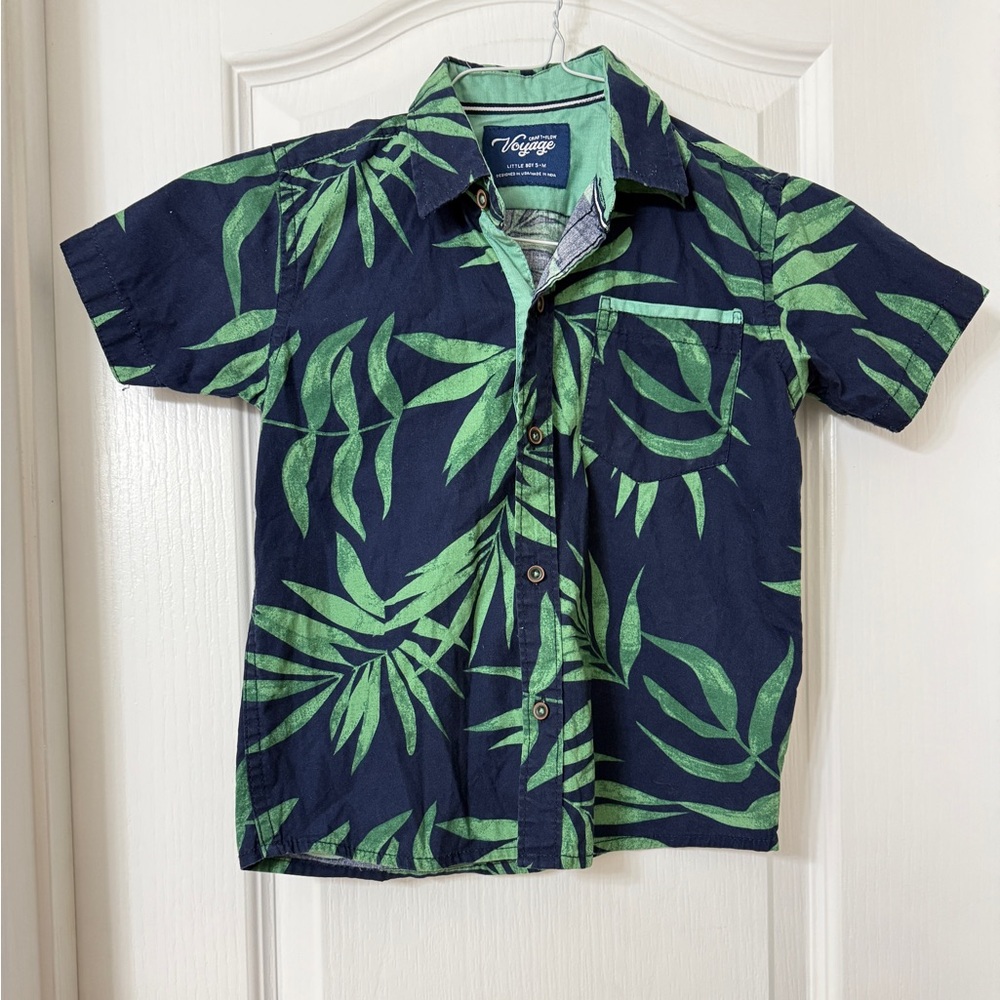 Voyage Craft + Flow Navy Green Palm Leaves Button Down Little Boy size 5 (M)